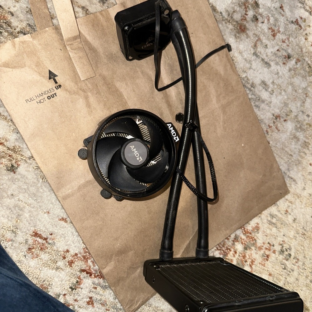 Corsair CW-9060007-WW Liquid CPU Cooler - Used, Works